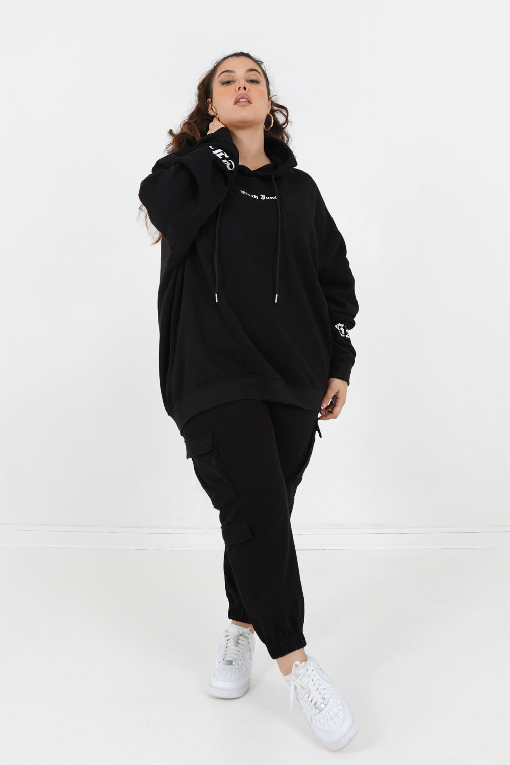 Sixth June - Sweat capuche crew manches curve Noir