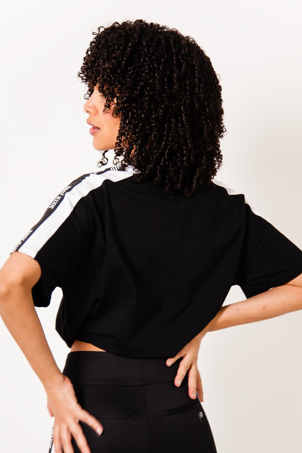 Taping logo cropped T-shirt black