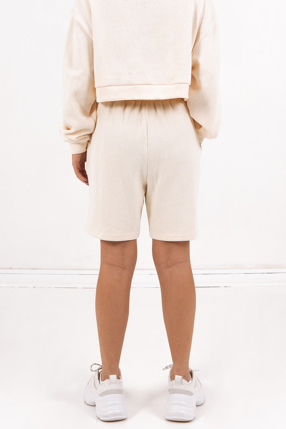 Sixth June - Short signature Jaune clair