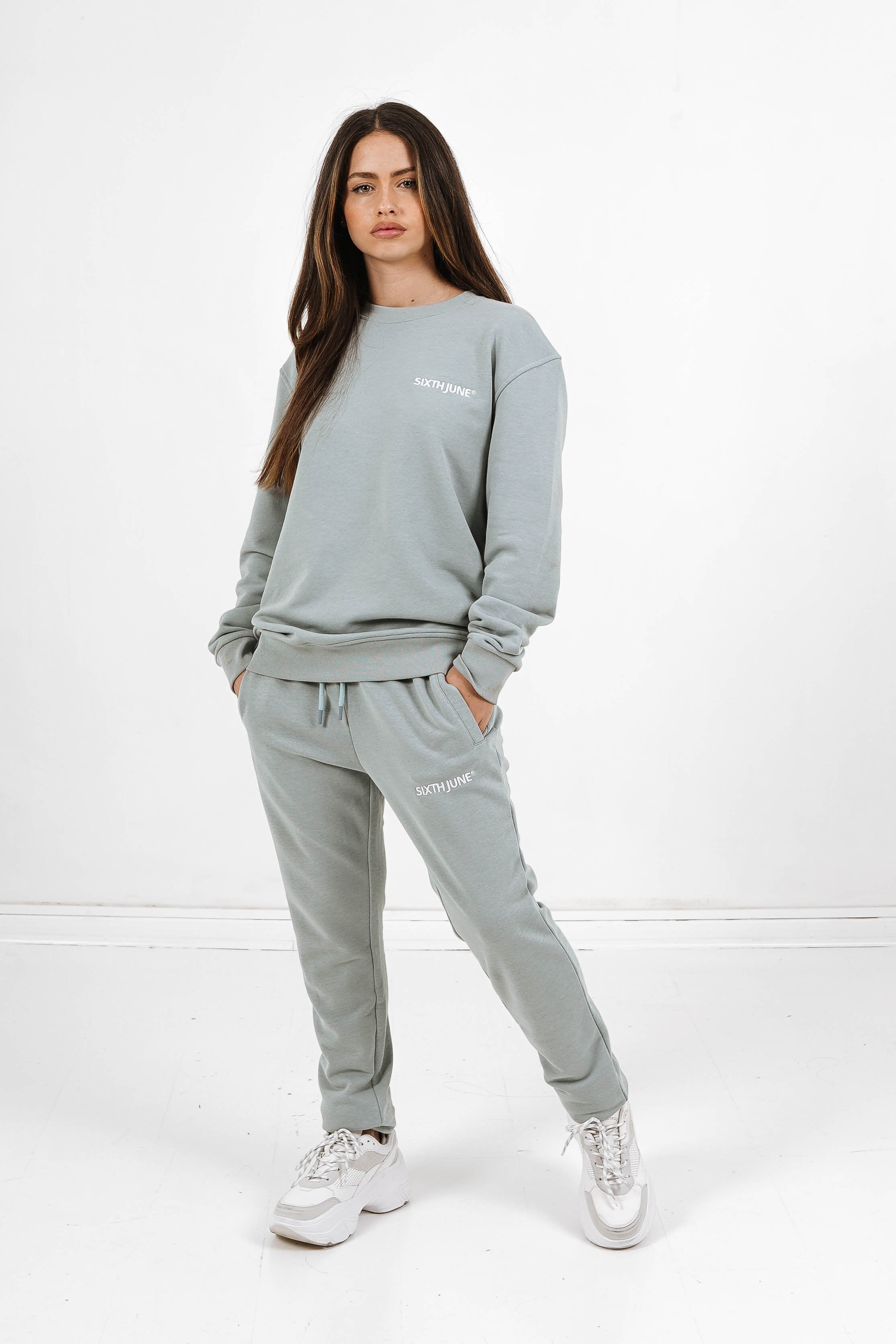 Sixth June - Sweatshirt soft logo brodé Bleu clair