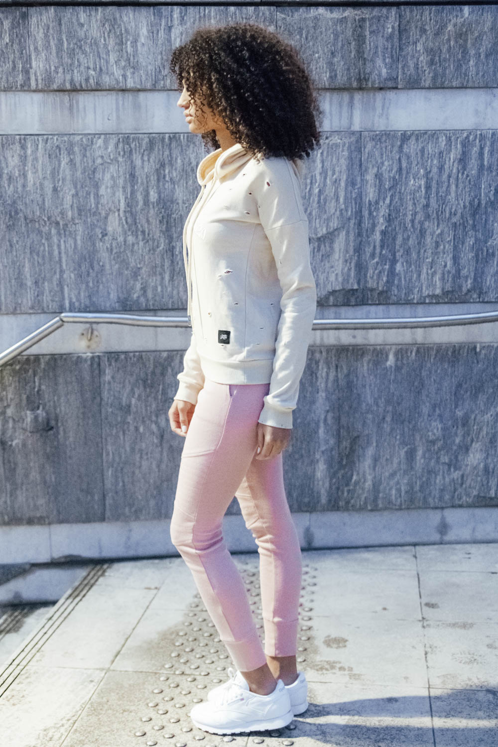 Sixth June - Sweat-shirt Parisiennes destroy beige W2367CS